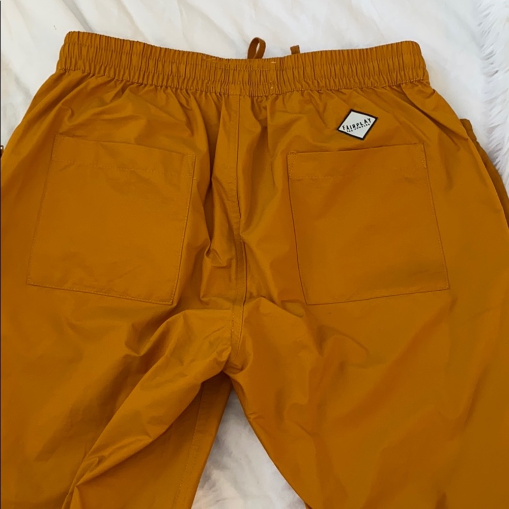 Lightweight joggers - Picture 3 of 4